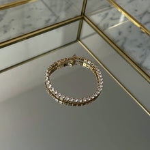 Load image into Gallery viewer, Deluxe Tennis Bracelet
