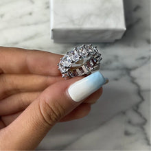 Load image into Gallery viewer, Luxury Crystal Ring
